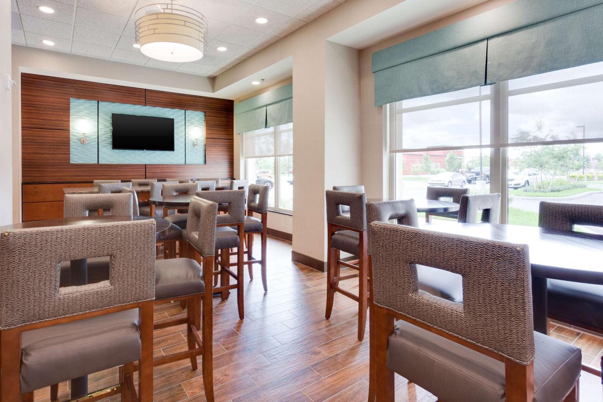 Drury Inn & Suites Fort Myers Airport Fgcu Luaran gambar
